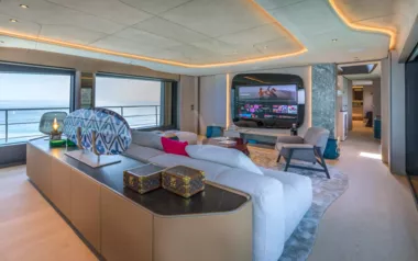 Happy Island by Maiora – Private Superyacht Charter in Italy