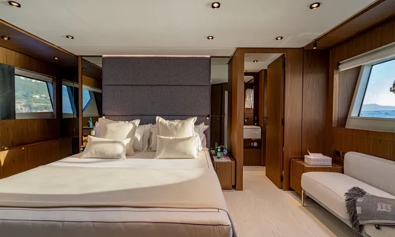 Sea Diamond image 16