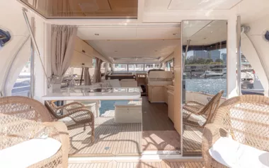 EV Arcadia by Greenline Yachts – Private Power Boat Charter in the Whitsundays