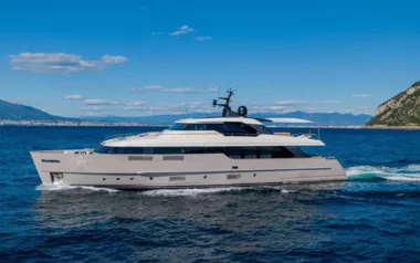 Invictus by Sanlorenzo – Private Motor Yacht Charter in France