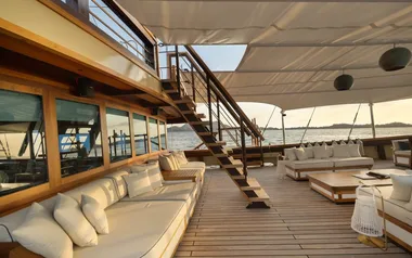 Otium by Custom Made – Private Motor Sailer Charter in Komodo