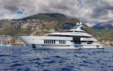 Life Saga by Admiral – Private Superyacht Charter in Santa Catalina