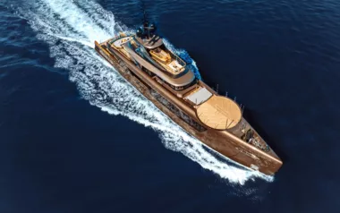 Raja 2 by Admiral – Private Superyacht Charter in Bahrain