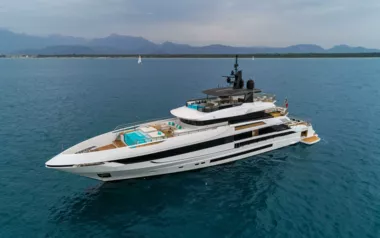Maverick II by Mangusta – Private Superyacht Charter in Gros Islet