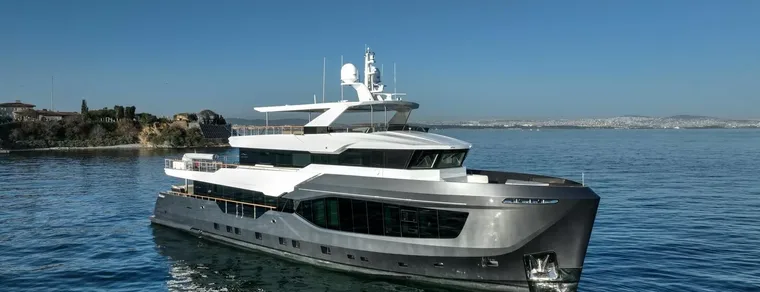 Numarine yacht available to charter