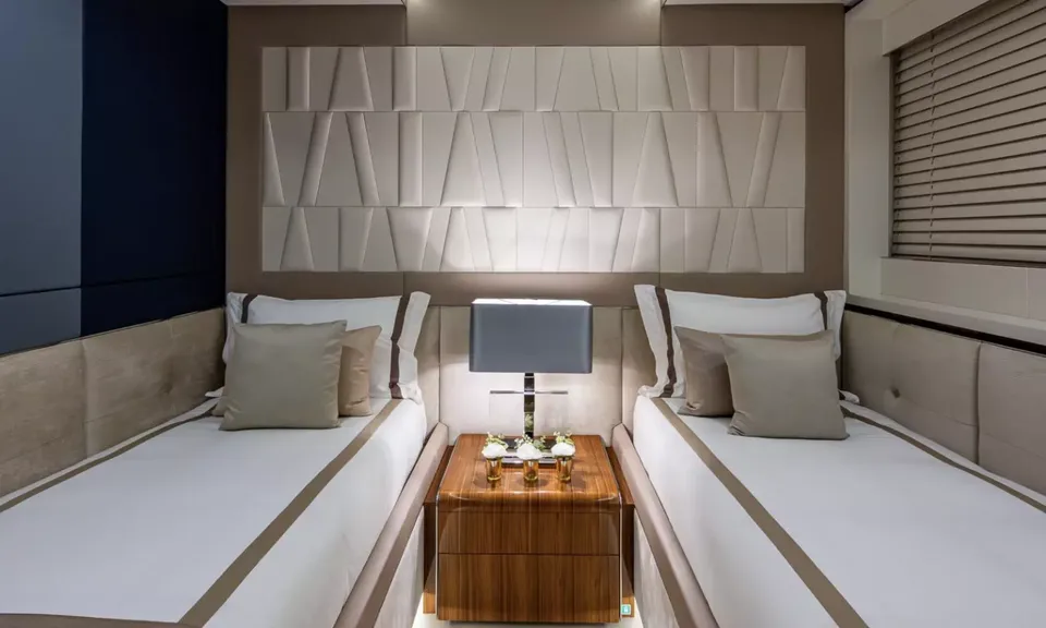 Velocity, 2020 Mangusta GranSport 54, photo 33
