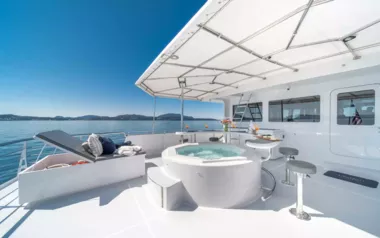 Surfbird by B&B Boat Builder – Private Motor Yacht Charter in Oslo