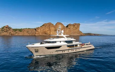 Amika by Sanlorenzo – Private Superyacht Charter in Melbourne