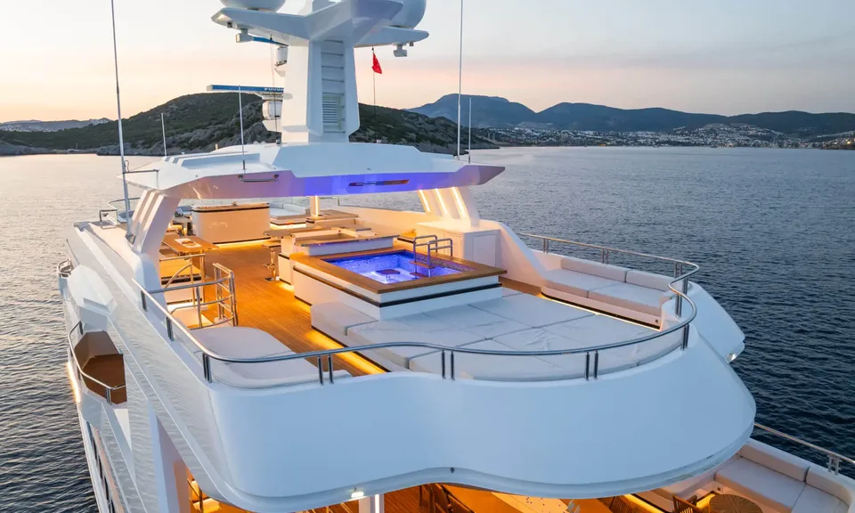 Fortuna, 2023 CMB Yachts CMB 47, photo 6