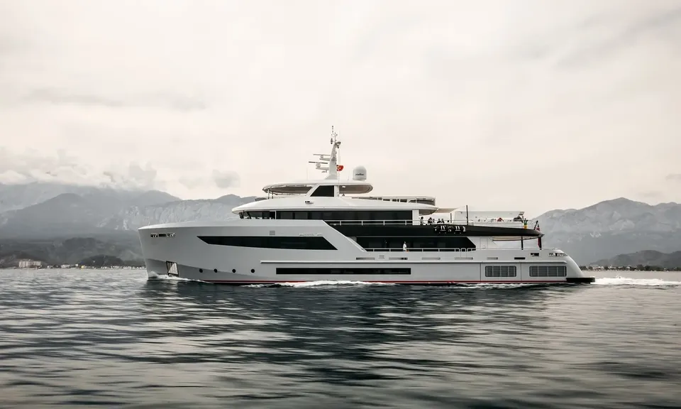 Heeus, 2023 Bering Yachts 145, photo 8