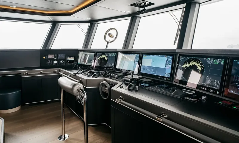 Heeus image 19