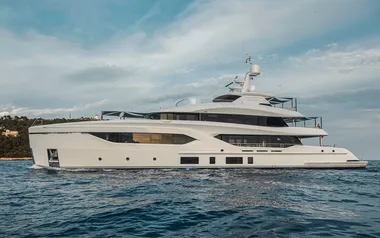 Extra Time by Conrad – Private Superyacht Charter in Corsica