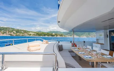 Dulche de Leche by Blaundus Yachts – Private Motor Yacht Charter in Antibes