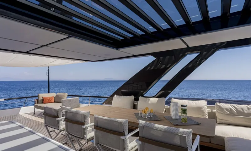 Elisa 3 image 6