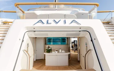 Alvia by Feadship – Private Superyacht Charter in the Turks and Caicos