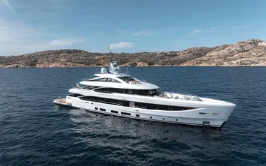 Asani by Benetti – Private Superyacht Charter in the Turks and Caicos