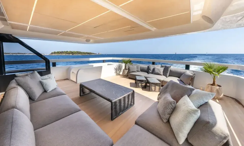 Uilia, 2019 Extra Yachts Extra 93, photo 2