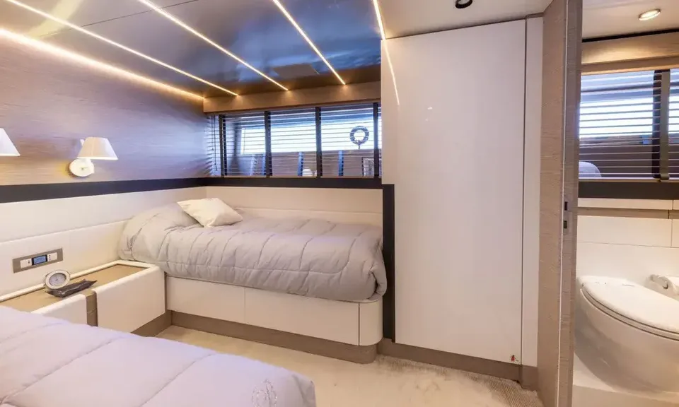 Uilia, 2019 Extra Yachts Extra 93, photo 25
