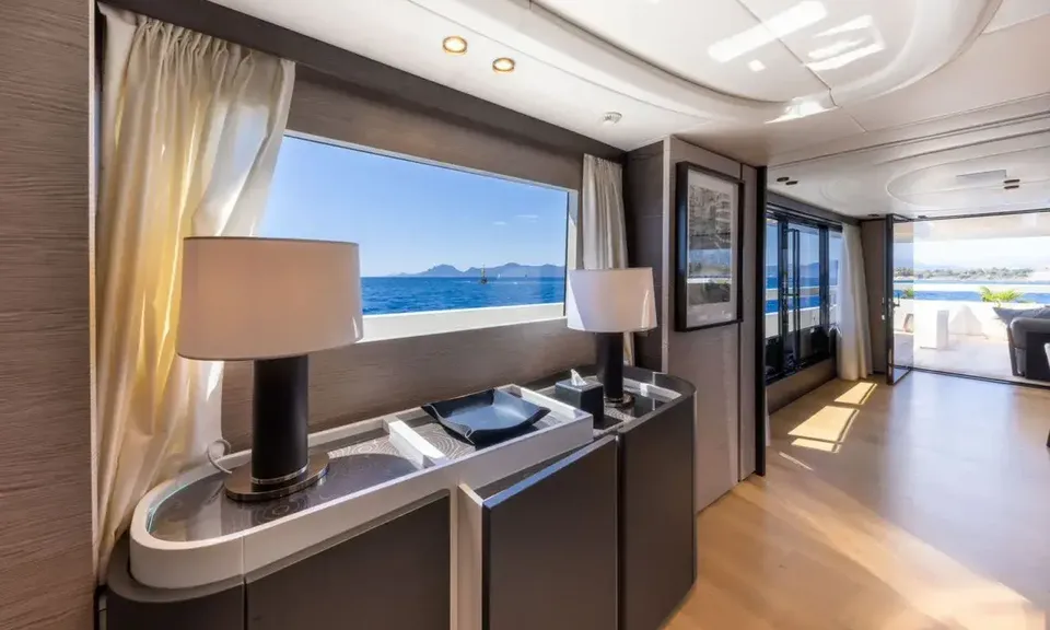 Uilia, 2019 Extra Yachts Extra 93, photo 8