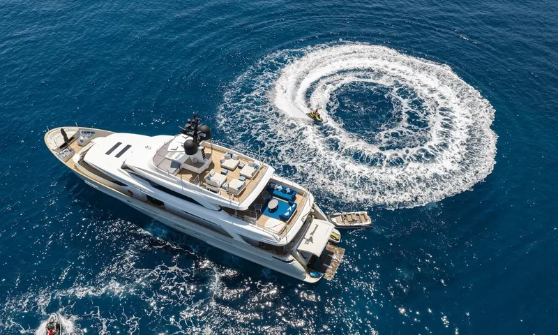 Blue Diamond image 9