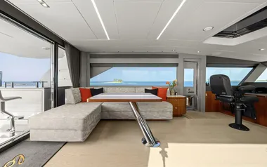 Louder by Horizon – Private Motor Yacht Charter in Antigua and Barbuda