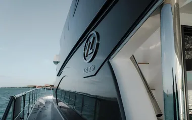Alma de Mar by VZ Yachts – Private Motor Yacht Charter in Italy