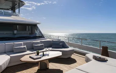 Ilma by Azimut – Private Superyacht Charter in Monaco