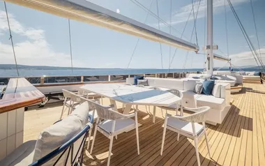 Clase Azul by Tramontana Yachts – Private Motor Sailer Charter in Trogir
