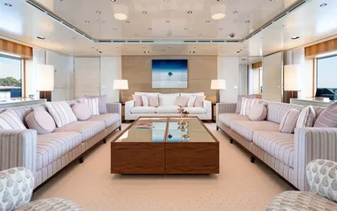 Loon by Icon Yachts – Private Superyacht Charter in Simpson Bay