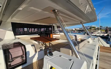 Dolce Vita III di Fountaine Pajot – noleggio privato di Catamarano a vela – Saint-Jean-Cap-Ferrat