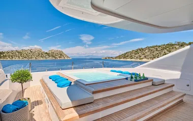 Maestro de Mondomarine – location privée de Superyacht – Monténégro