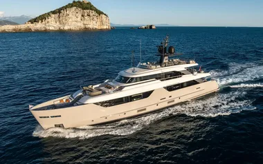Ins Land de Sanlorenzo – location privée de Superyacht – Monténégro
