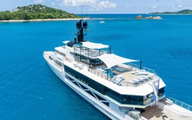 Wanderlust by Silver Yachts, Private Superyacht Charter in the Abacos